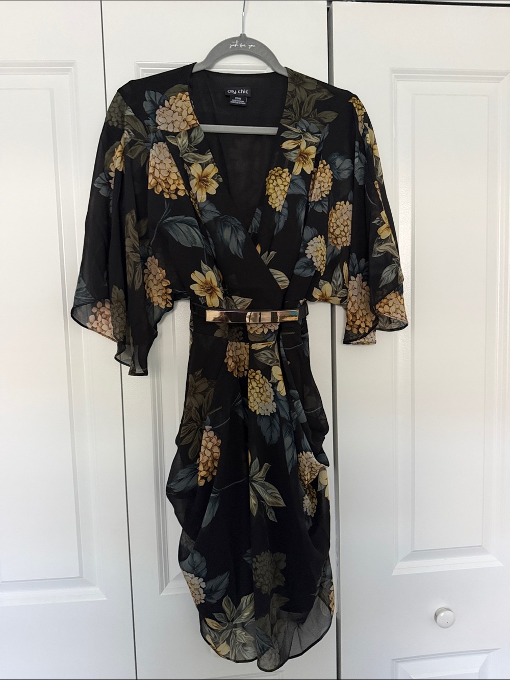 City Chic Black Floral Midi Dress with Gold Buckle